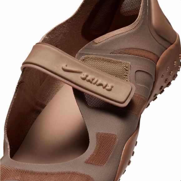 NikeSKIMS Footwear Rift Mesh Sneaker NWT - Picture 3 of 10